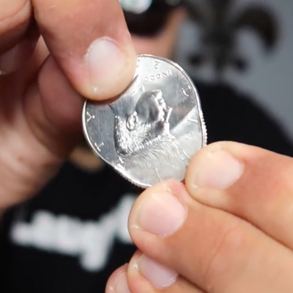 Magic Stretch Trick Coins